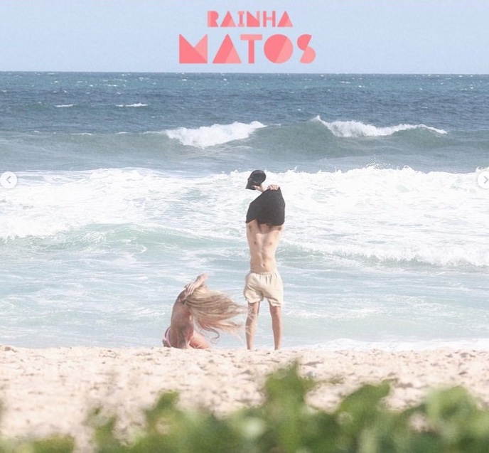 Pabllo Vittar e Pedro Sampaio em praia no Rio - Fotos: Rainha Matos