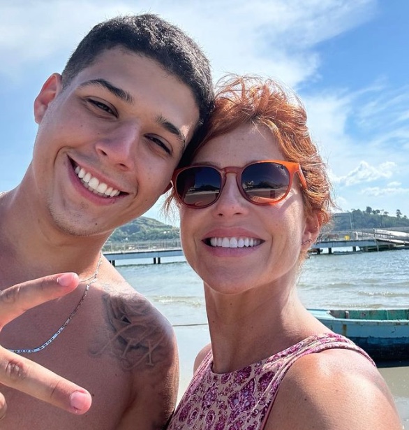 Priscila e o filho - Foto: Reprodução/Instagram