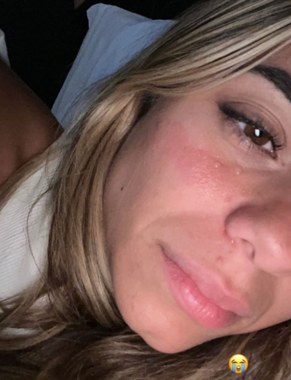 Key aparece nos stories chorando - Imagem: Reprodução/Instagram