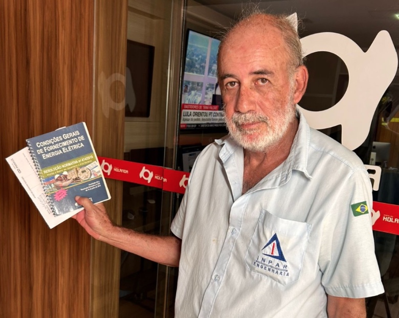 Paulo Roberto da Silva, de 64 anos, acusa a Águas de Manaus de atuar de forma ineficiente, desrespeitosa e até criminosa - Foto: Portal do Holanda