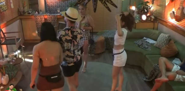 Tripulantes: Gabriel troca farpas com Marimar - Reprodução: A Bordo 2025 - Acritica