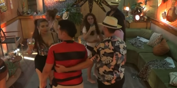 Tripulantes: Marimar se incomoda com João e Gabriel juntos - Reprodução: A Bordo 2025 - Acritica