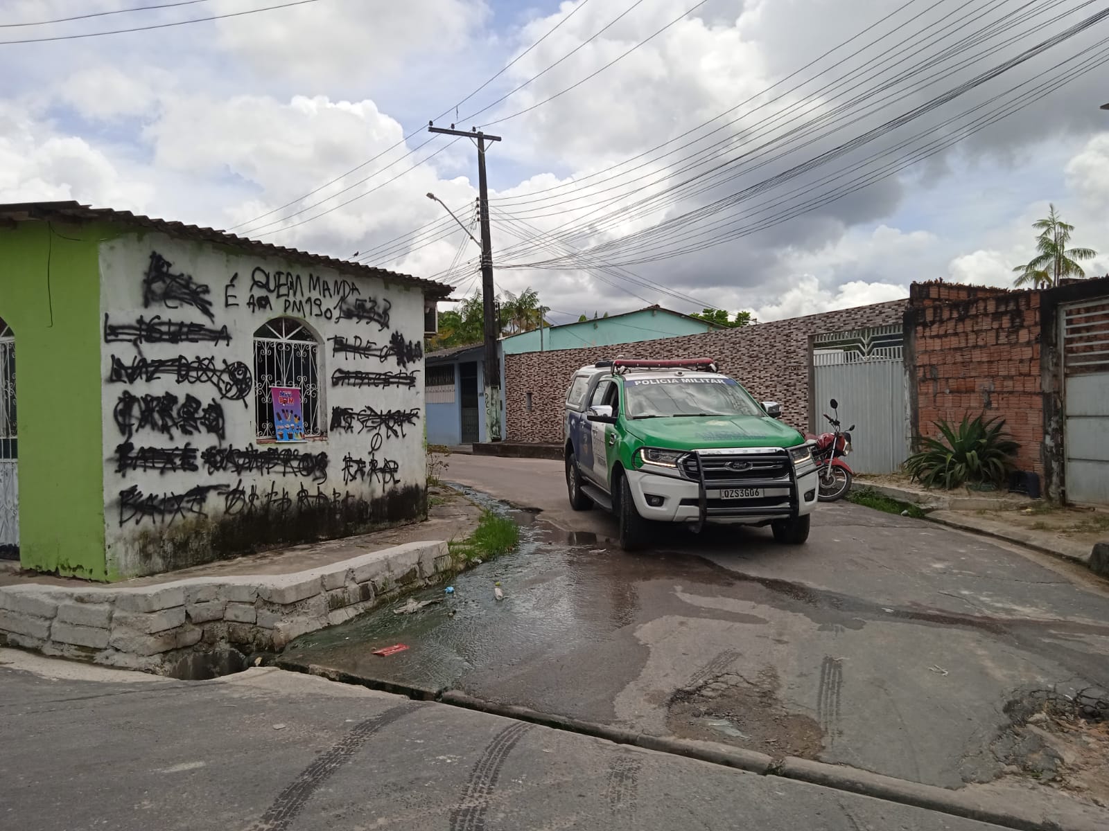 Entrada da rua onde ele foi morto - Foto: Caio Guarlotte/ Portal do Holanda 