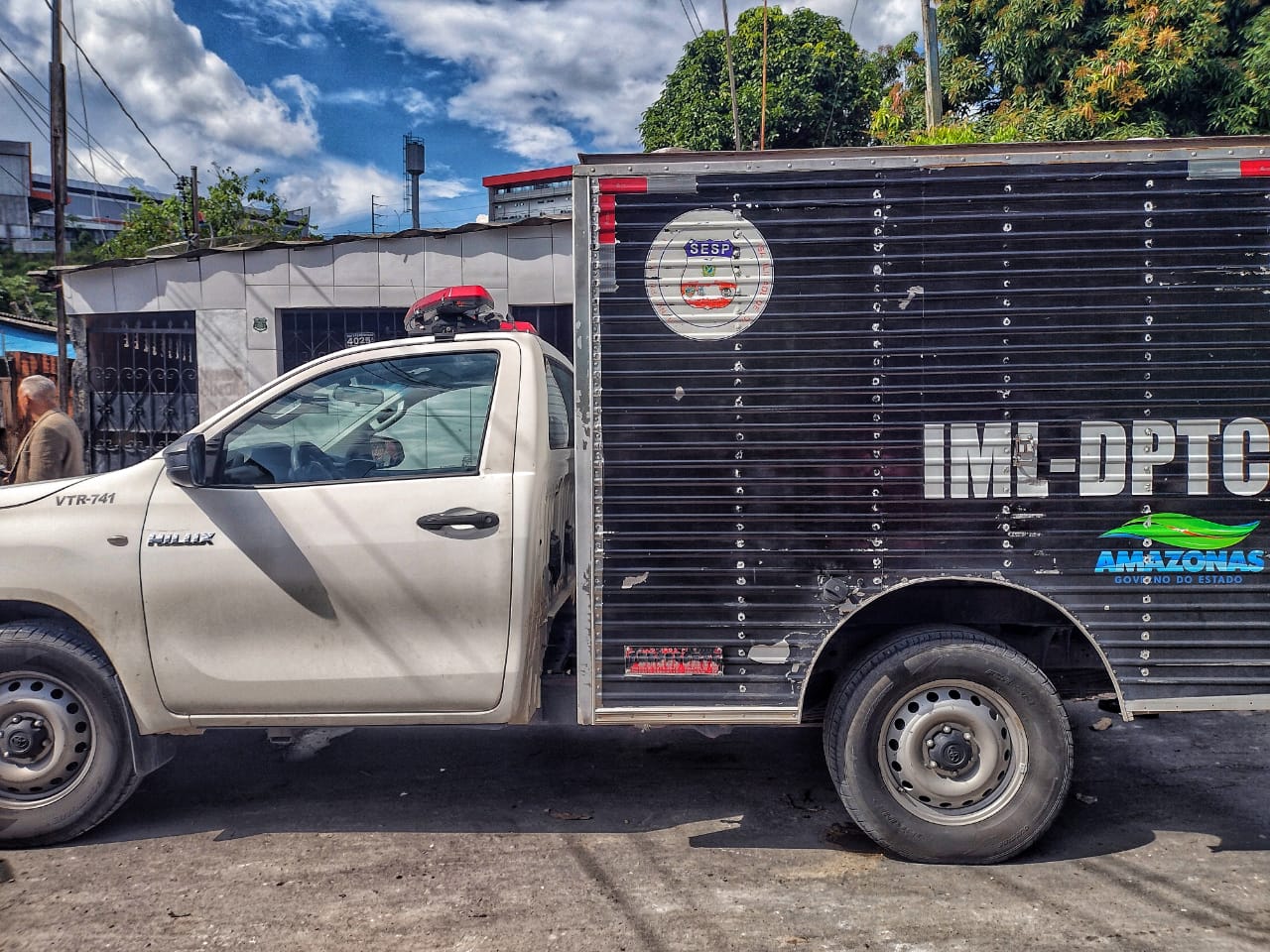 Carro do IML - Foto: Jander Robson/ Portal do Holanda