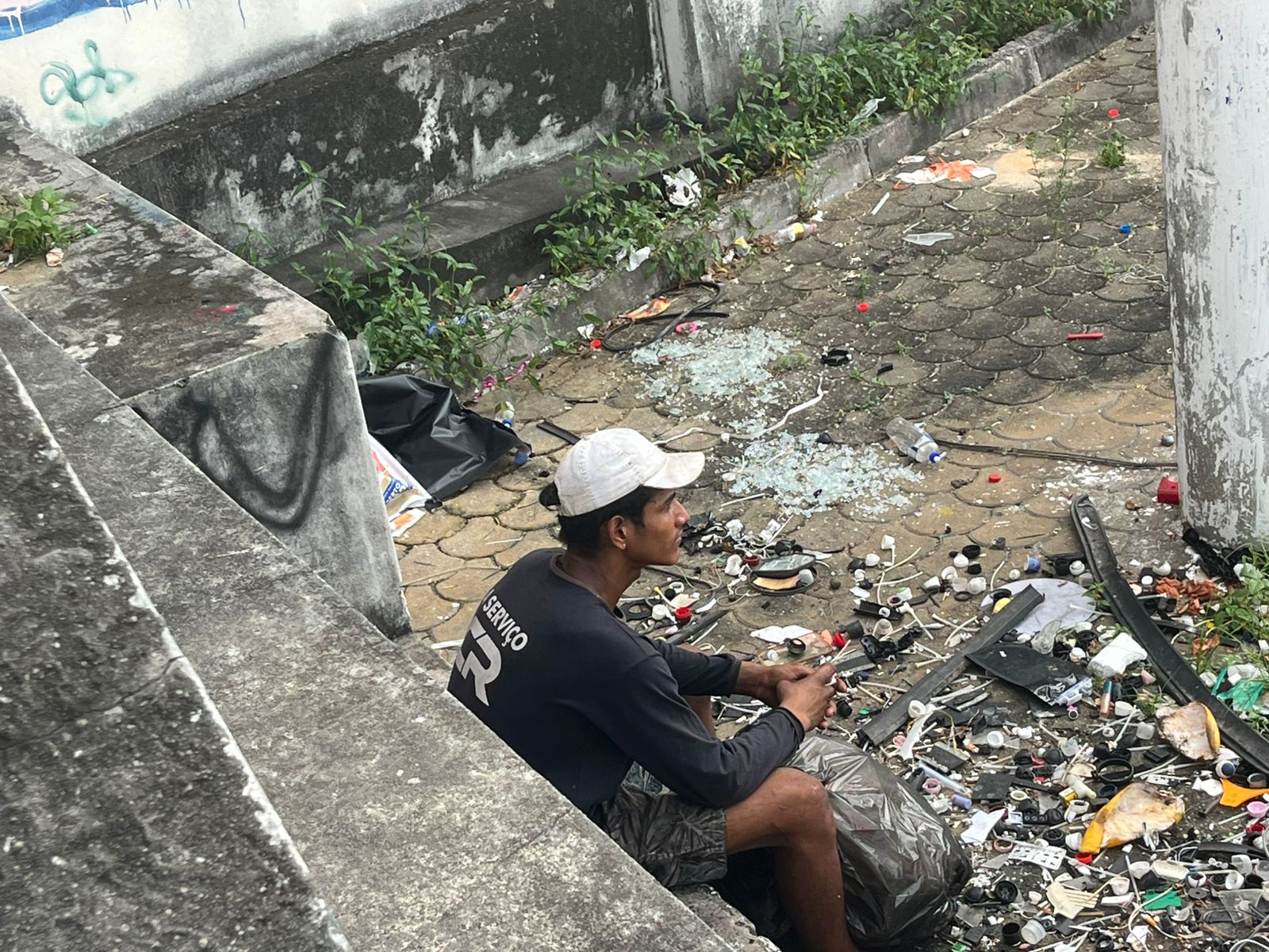 Catador que encontrou corpo - Foto: Jander Robson/Portal do Holanda