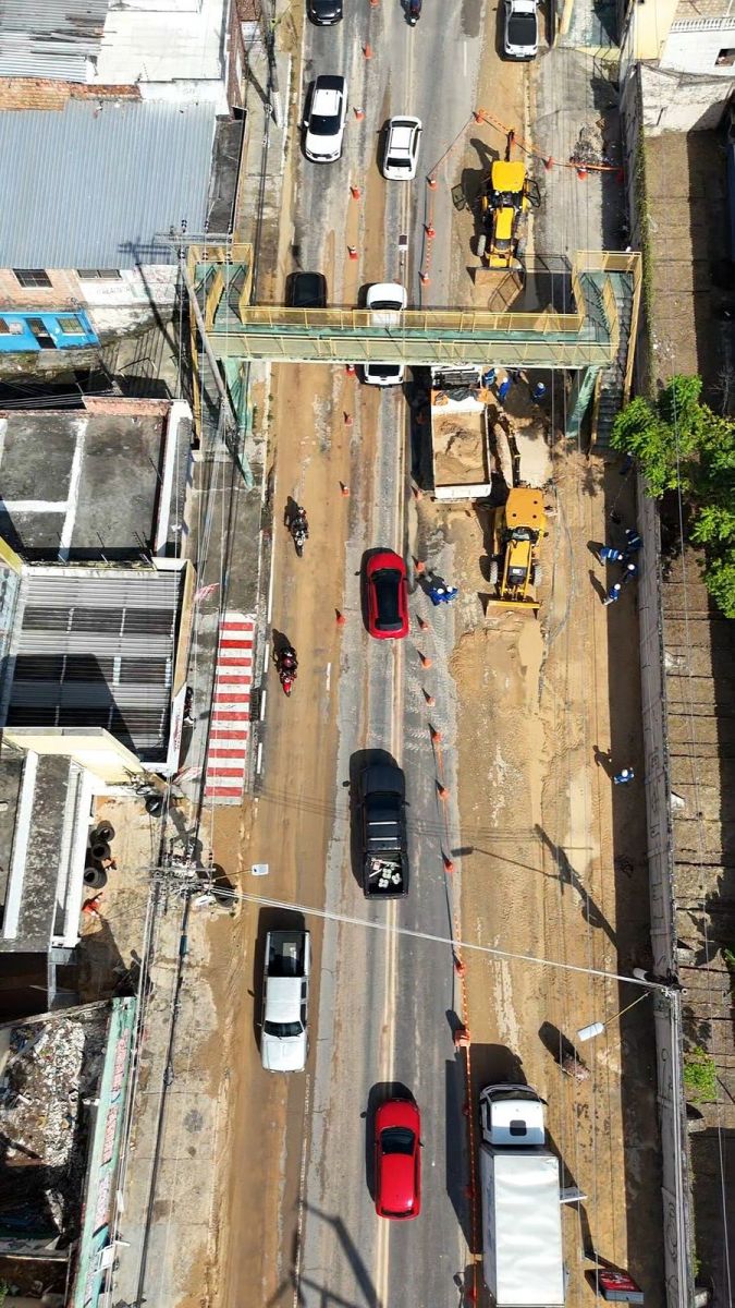 Trânsito caótico no local - Foto: Neto Silva/Portal do Holanda