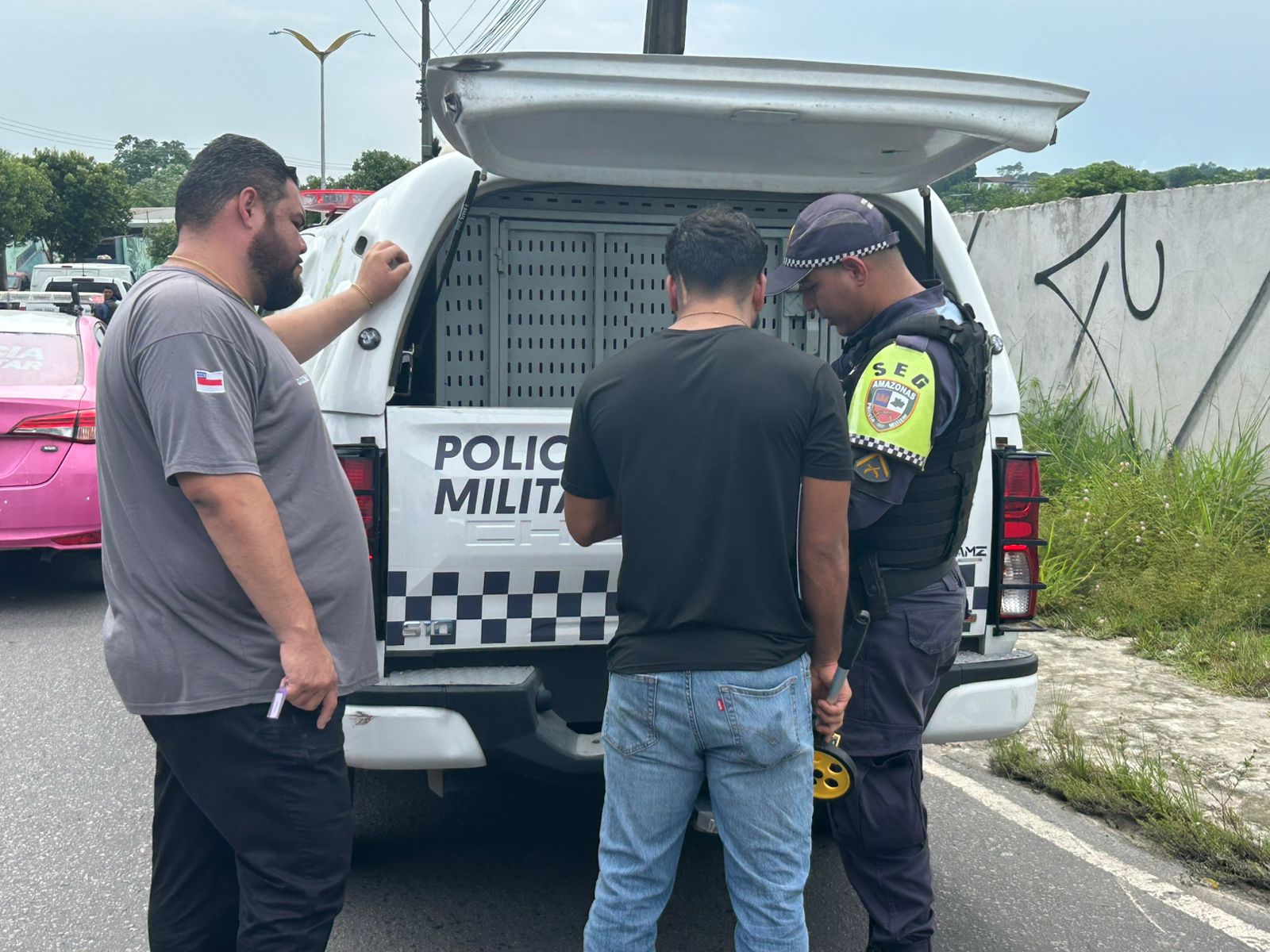 Motorista do caminhão foi detido - Foto: Jander Robson/Portal do Holanda