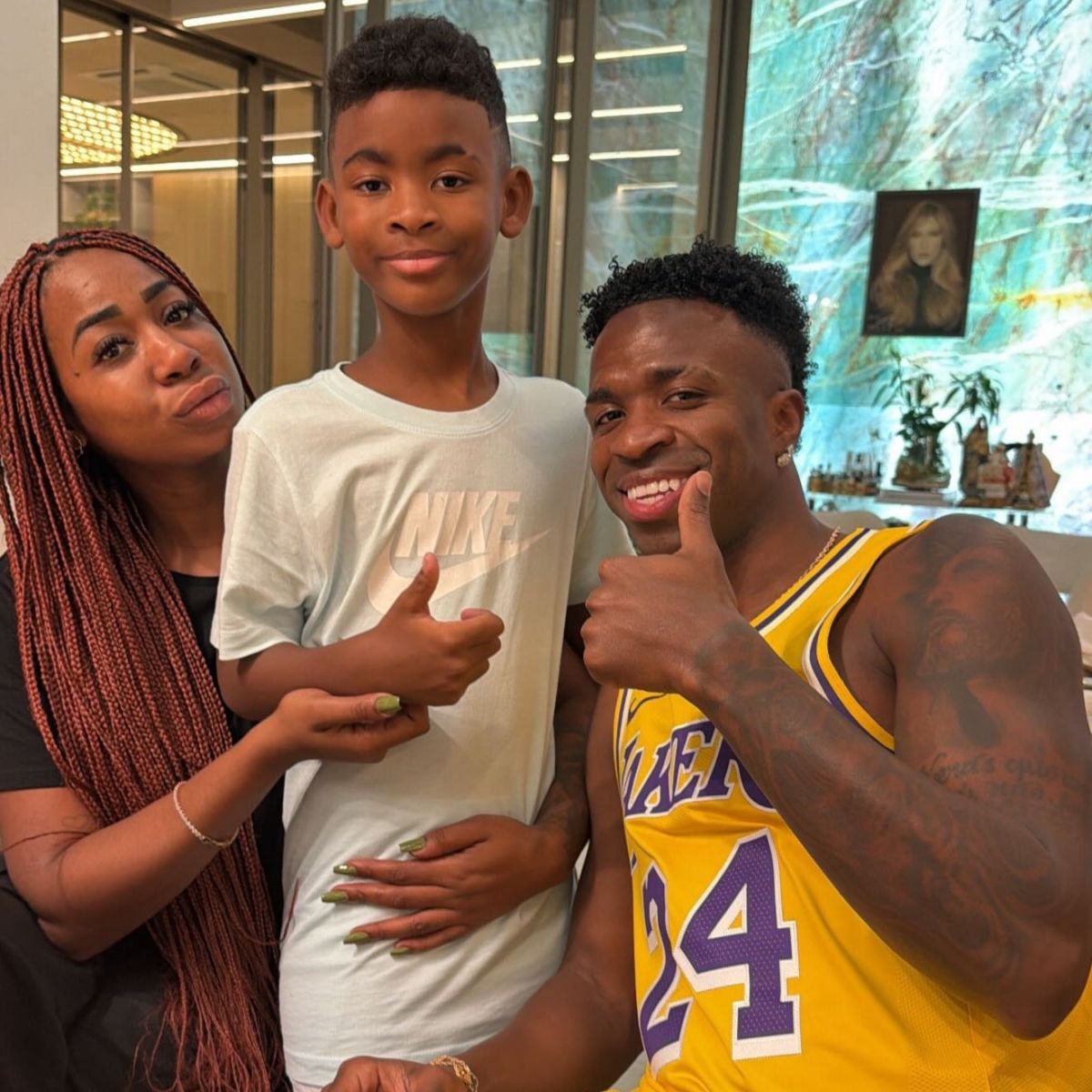 Vini Jr. e família hospedados na casa de Virginia - Foto: Reprodução Instagram