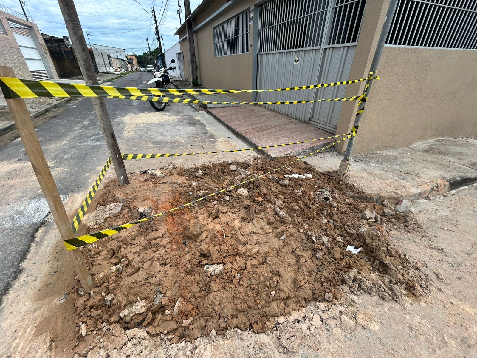 Escavação na Rua D11- Foto: Jander Robson/Portal do Holanda