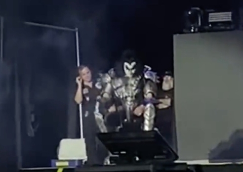 Gene Simmons, baixista do Kiss, teve mal-estar durante show em Manaus