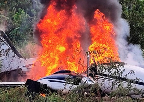 Operação Conjunta Brasil-Peru Destrói Aeronaves e Rota do Narcotráfico na Amazônia