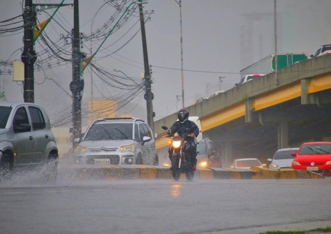 Amazonas e Manaus Recebem Alerta de Temporais com Chuvas Intensas e Ventos Fortes