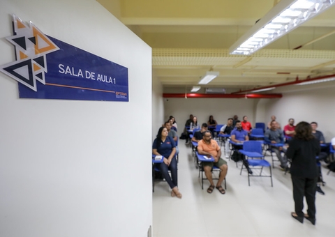 Detran-AM abre 990 vagas para cursos gratuitos de trânsito em Manaus com opções presenciais e EaD