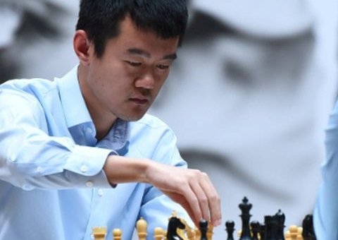 Ding Liren se torna primeiro chinês campeão mundial de xadrez