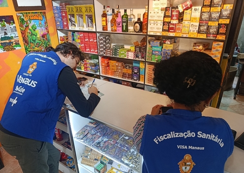 Operação Conjunta em Tabacarias de Manaus Apreende 15kg de Medicamentos Irregulares e Interdita Estabelecimento Clandestino