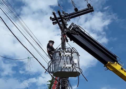 Bairros de Manaus terão energia interrompida nesta sexta-feira para manutenção programada