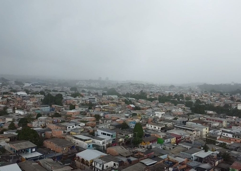 Forte Chuva Causa Alagamentos e Caos em Manaus; Defesa Civil Emite Alerta e Monitora Áreas de Risco