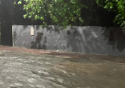 Temporal Severo Causa Alagamentos e Dificulta Trafegabilidade em Manaus