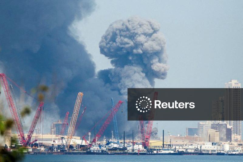 Estados Unidos e Israel lançam ataques contra Irã, visando sua liderança