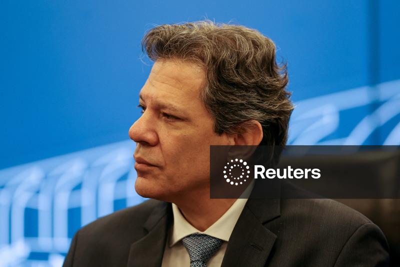 Haddad tem jantar com Lula em meio a notícias de que foi convencido a se candidatar ao governo de SP