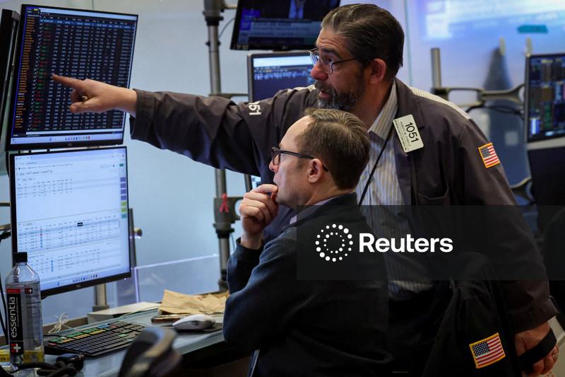 Wall Street cai conforme alta de ações de tecnologia e entusiasmo após resultados da Nvidia perdem força