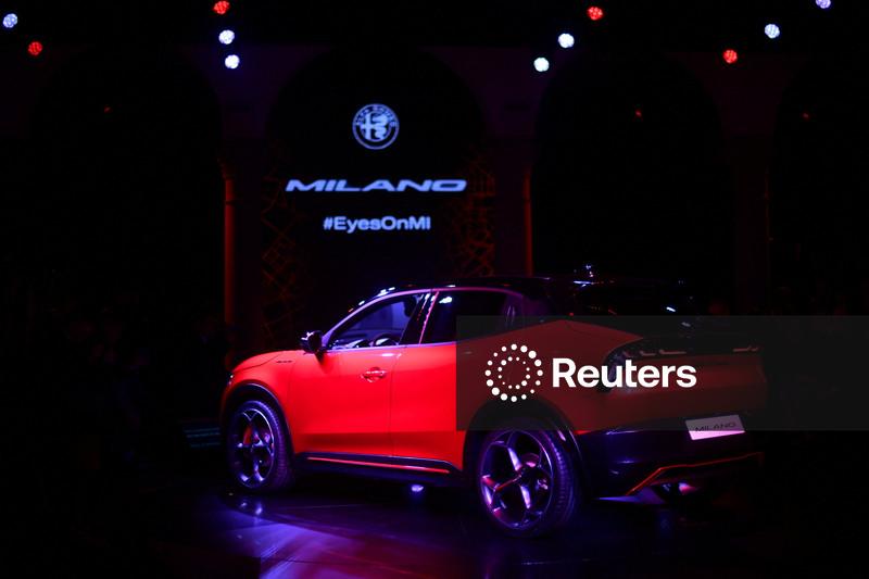 Stellantis tem prejuízo de 20 bilhões de euros no 2º semestre após “superestimar” transição para veículos elétricos