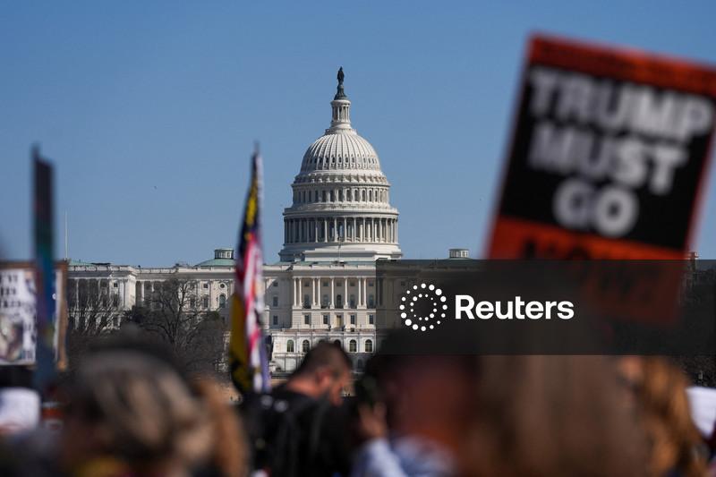 Ataque de Trump ao Irã testa unidade do Maga em ano de eleições de meio de mandato