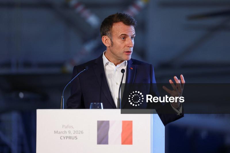 França enviará dois navios de guerra ao Mar Vermelho, diz Macron