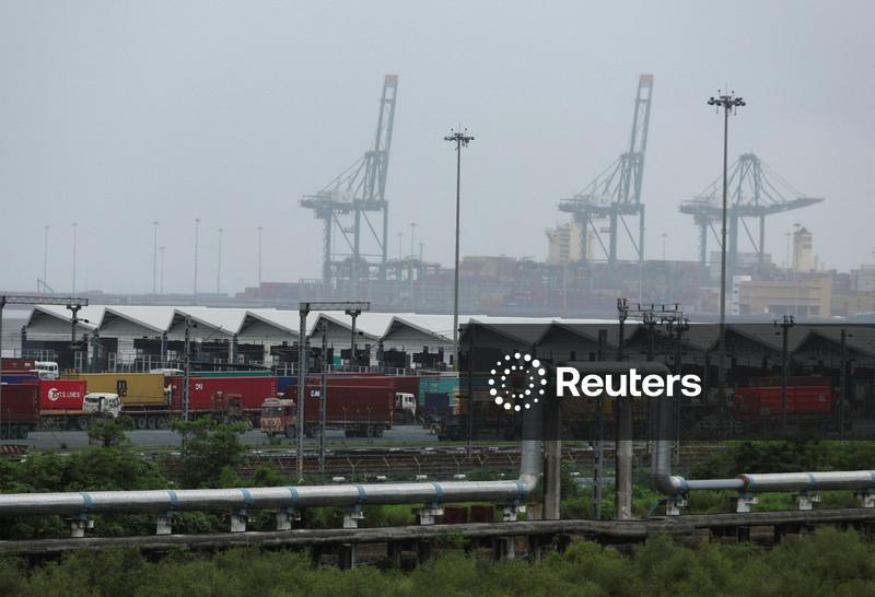 Forte dependência de tarifas prejudica impulso industrial de nações em desenvolvimento, diz Banco Mundial