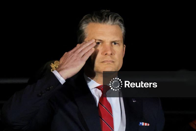 Terça será dia mais intenso de ataques ao Irã, diz secretário de Defesa dos EUA