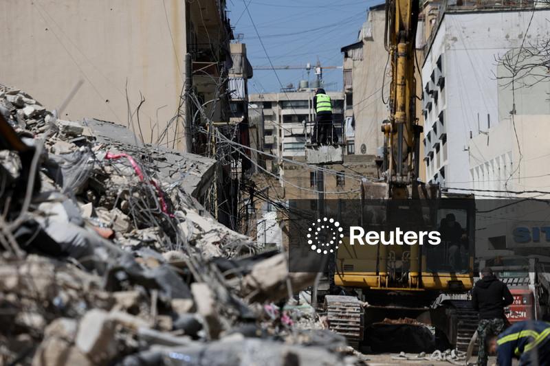 Israel ataca centro de Beirute em expansão da guerra