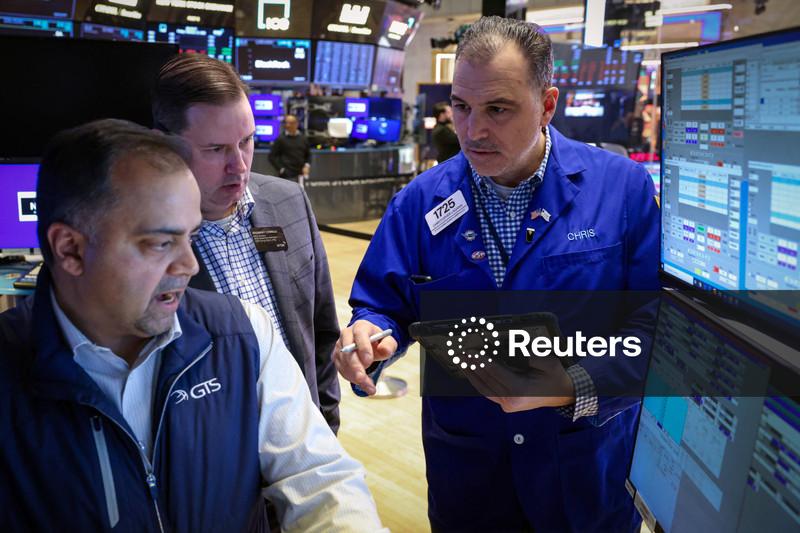 Wall St fecha em alta com esperança em resolução da guerra no Irã compensando temores de inflação