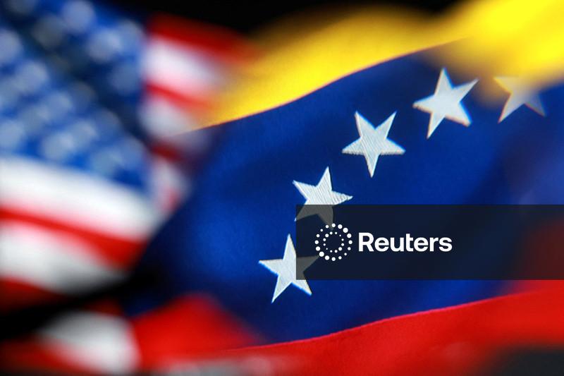 Trump diz que mais 100 milhões de barris de petróleo estão sendo levados da Venezuela para os EUA