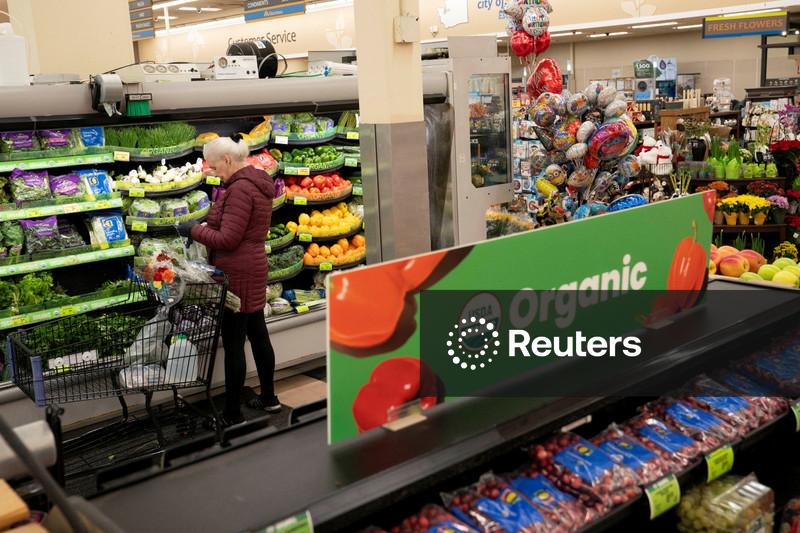 Crescimento do PIB dos EUA no 4º trimestre é revisado para baixo, a 0,7%