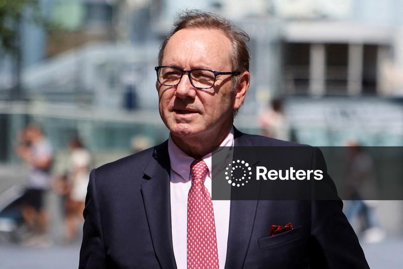 Kevin Spacey é acusado de agressões sexuais ocorridas há décadas em processos civis no Reino Unido