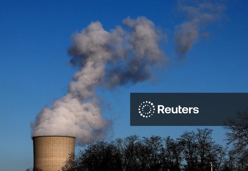 Guerra do Irã é "lição abjeta" sobre dependência de combustíveis fósseis, diz chefe climático da ONU