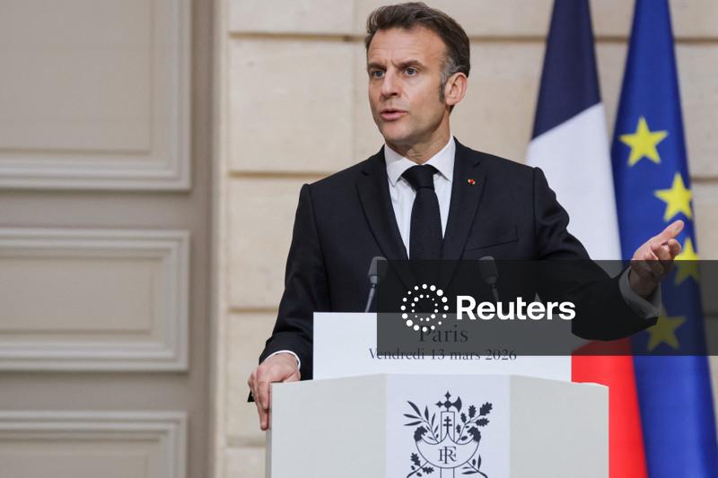 França não participará de operações para desbloquear Estreito de Ormuz em meio a hostilidades, diz Macron