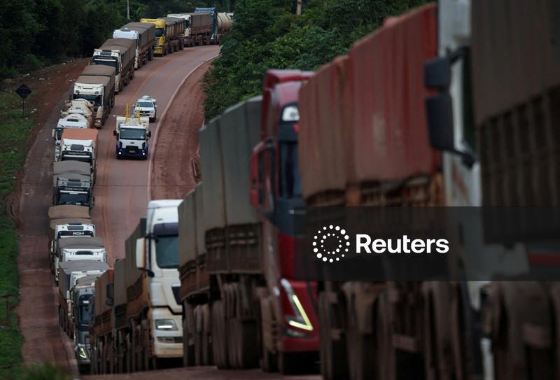 Governo publica MP que endurece regras do frete e amplia proteção a caminhoneiros