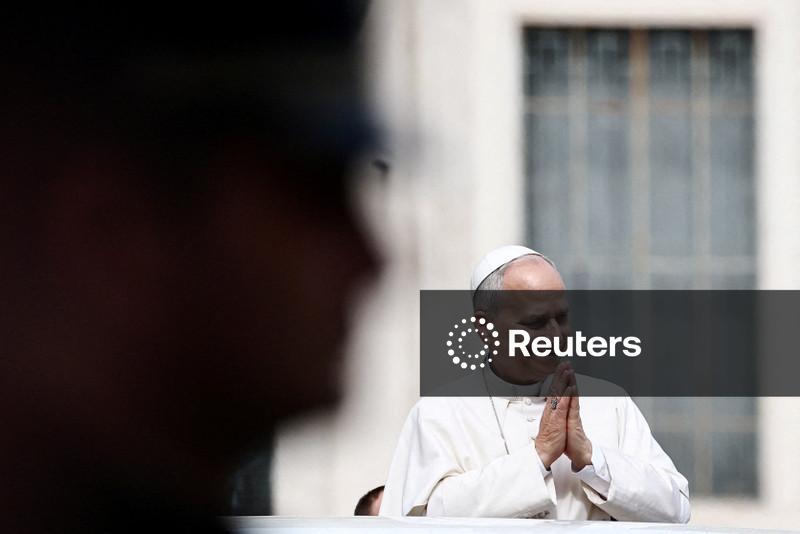 Papa conversa com autor que pede investigação do grupo católico Opus Dei