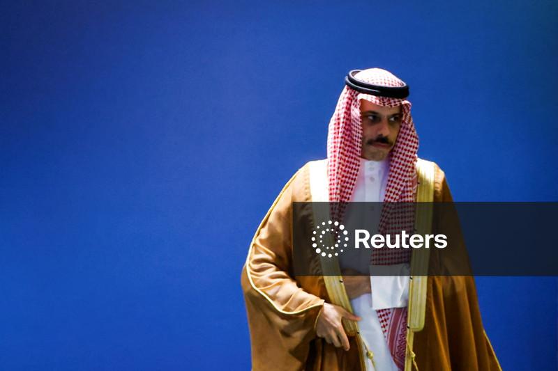 Arábia Saudita reserva-se o direito de ação militar contra o Irã, diz chanceler