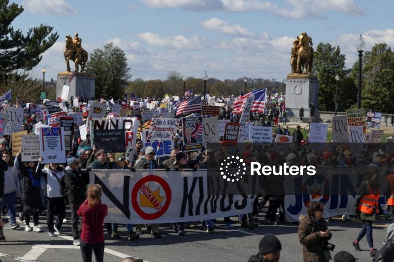 Manifestações "No Kings" contra Trump ocorrem em milhares de cidades dos EUA