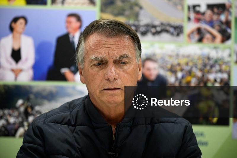 Moraes concede prisão domiciliar a Bolsonaro após parecer favorável da PGR