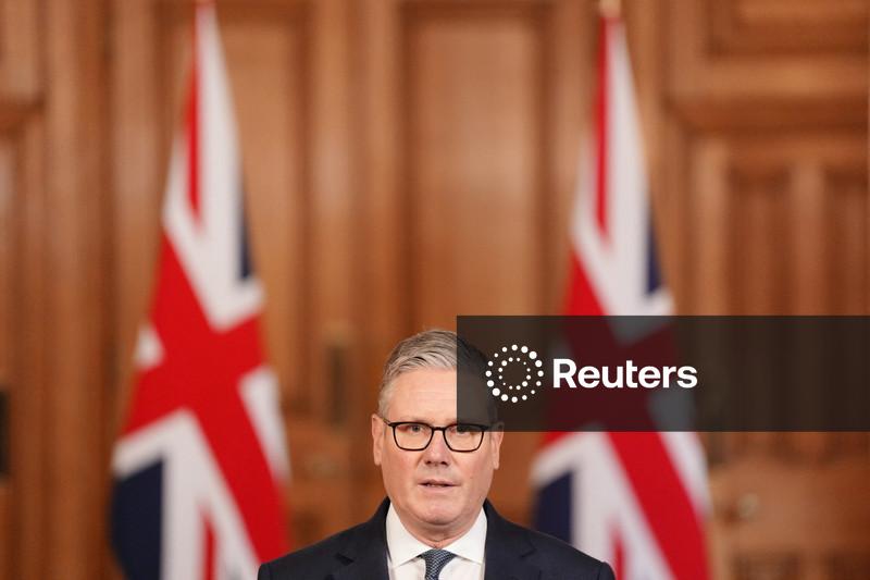 Premiê britânico põe em dúvida possibilidade de mudar a liderança do Irã “a partir dos céus”