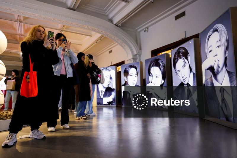 Show do BTS na Coreia do Sul marcará início de série de eventos ao vivo, diz Netflix