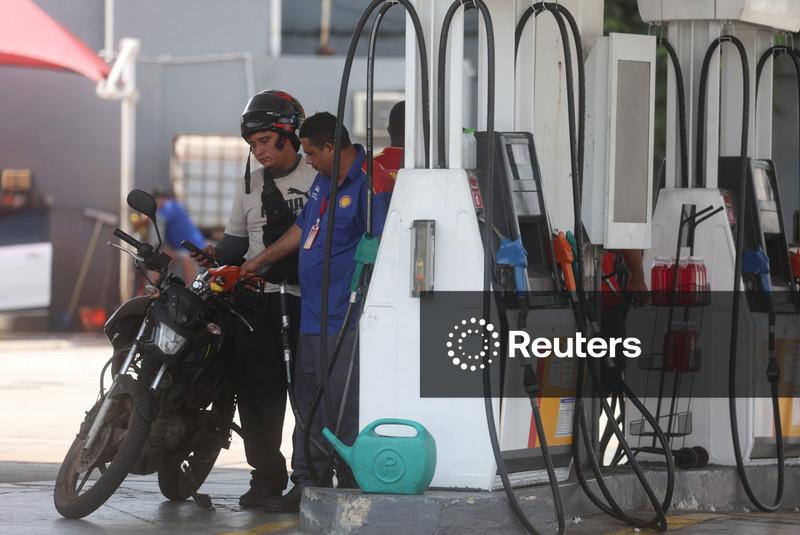 Solução para restrição de oferta de combustíveis é reajuste da Petrobras, dizem fontes do setor