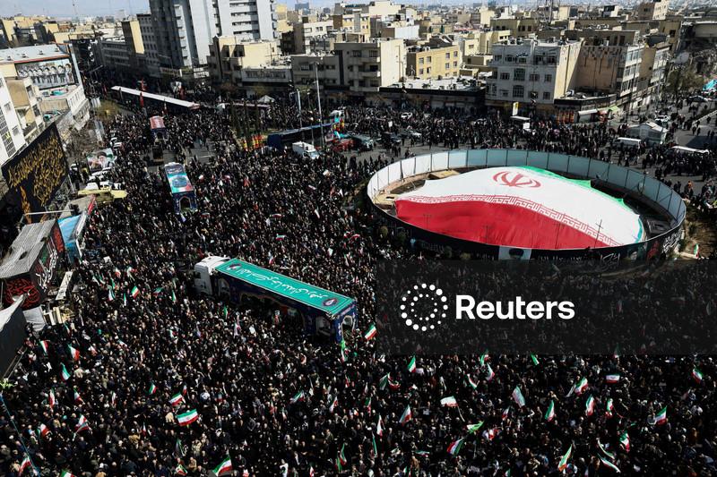 Irã atinge centro de energia do Catar e alvos na Arábia Saudita após ataque a enorme campo de gás