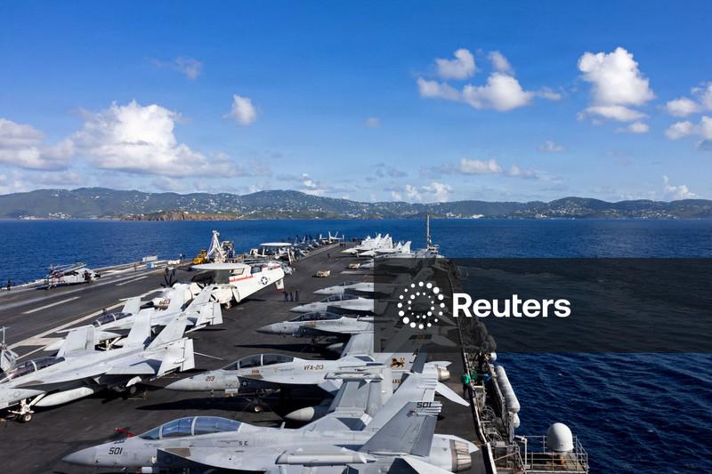 Porta-aviões Ford, utilizado na guerra contra Irã, deve ir para porto temporariamente após um incêndio