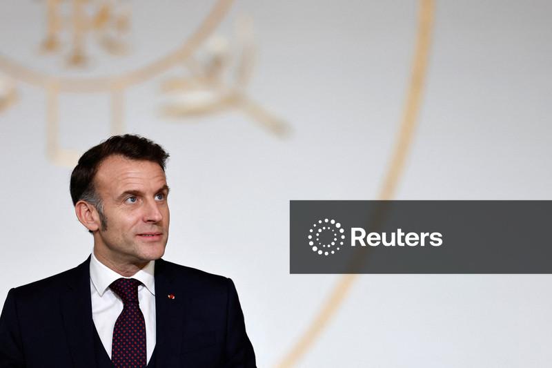 Macron diz que França aumentará tamanho de seu arsenal nuclear