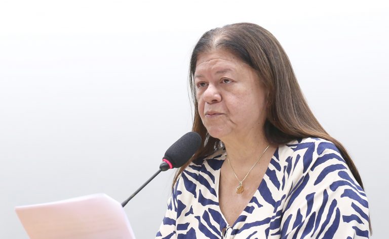 Comissão aprova pena maior para violência no futebol e cria regras para jogos com torcida única