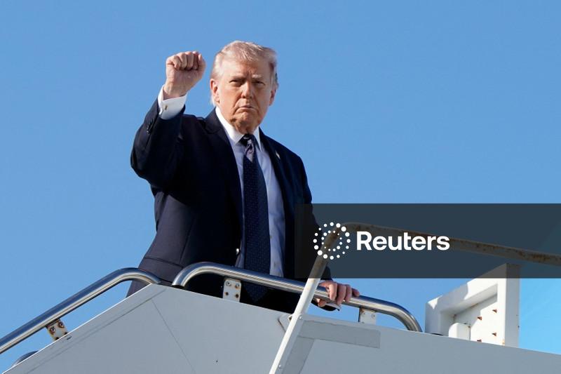 Trump diz que "grande onda" ainda está por vir na guerra com o Irã